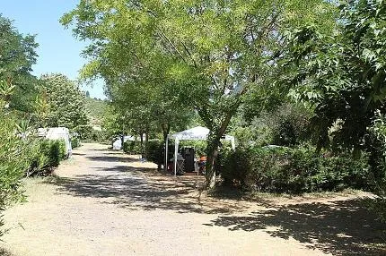 camping-les-vals-lodeve-xkeef