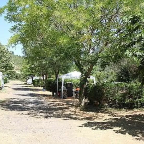 camping-les-vals-lodeve-xkeef