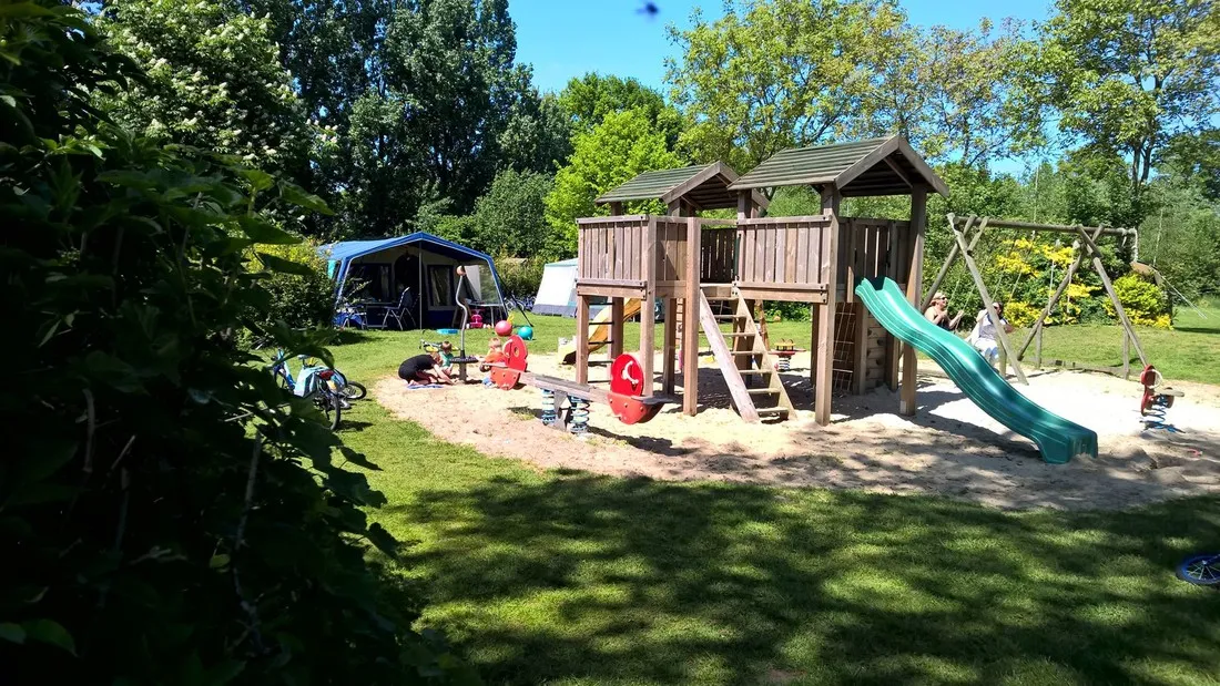 minicamping-t-vressels-bos-nijnsel-vpu12