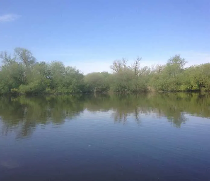 alderfen-marshes-norwich-xof5v