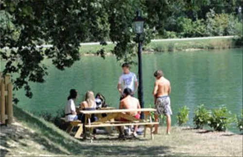 domaine-lacs-de-gascogne-seissan-bi8gd
