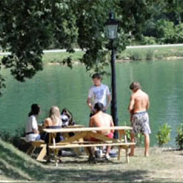 domaine-lacs-de-gascogne-seissan-bi8gd
