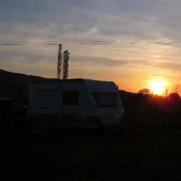 camping-albania-bushat-barbullush-q9rxe