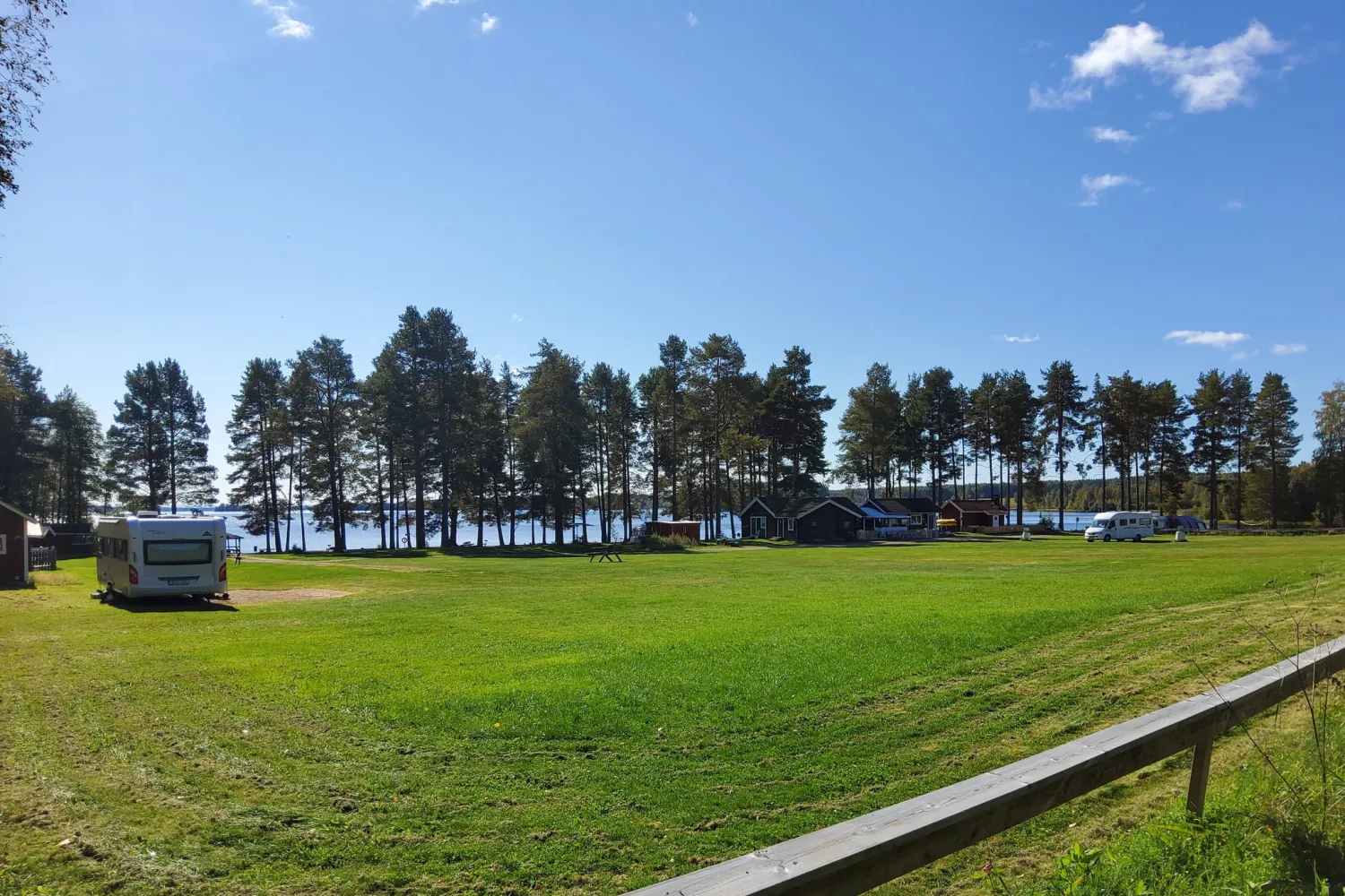 vmbadets-camping-vmhus-fcjpt