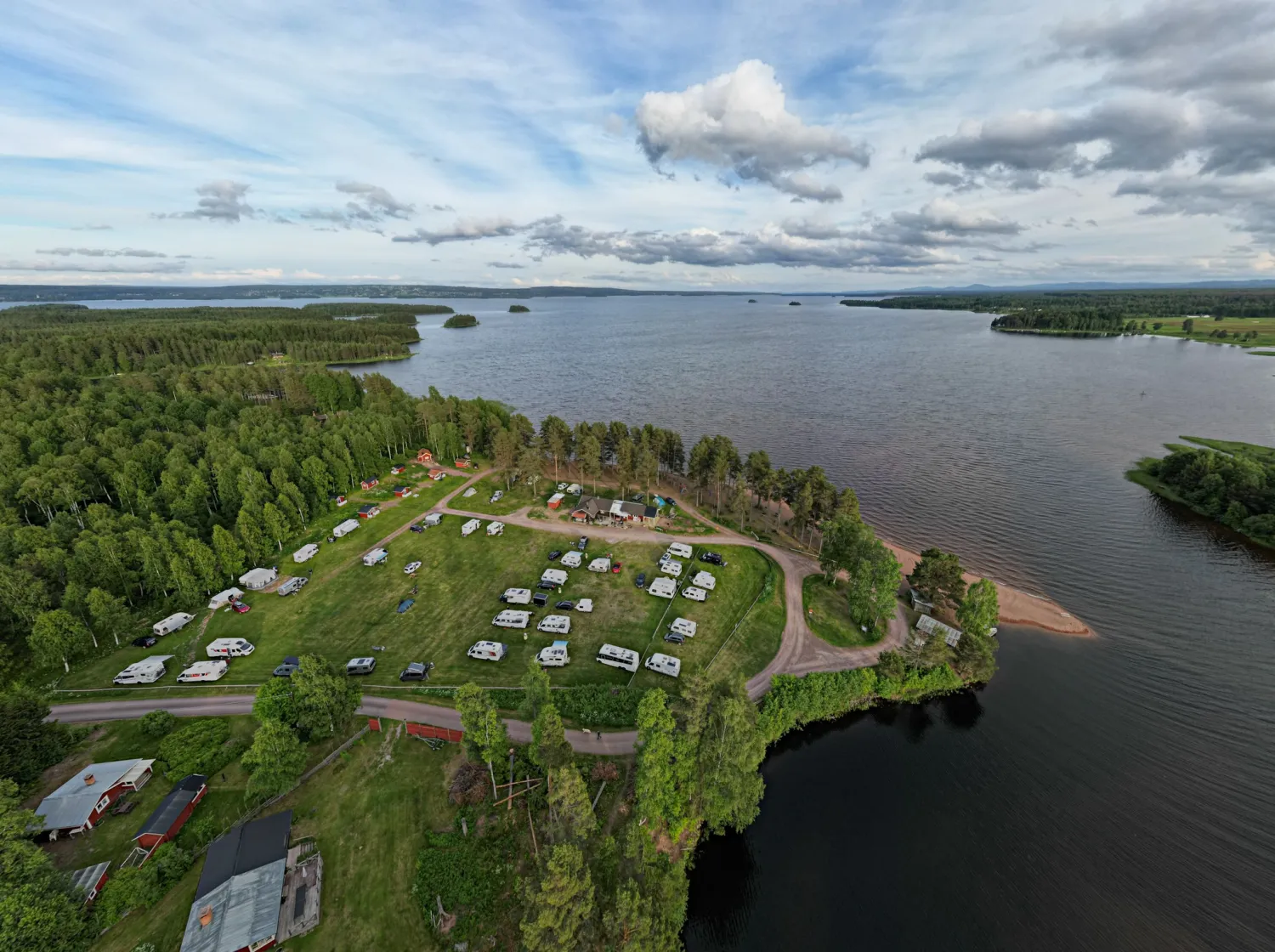 vmbadets-camping-vmhus-ilm9u