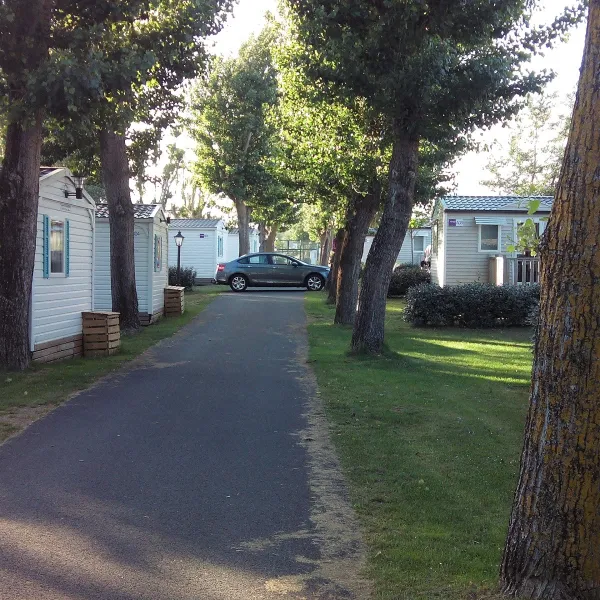 camping-le-village-corsaire-des-2-plages-chatelaillon-yf1oi