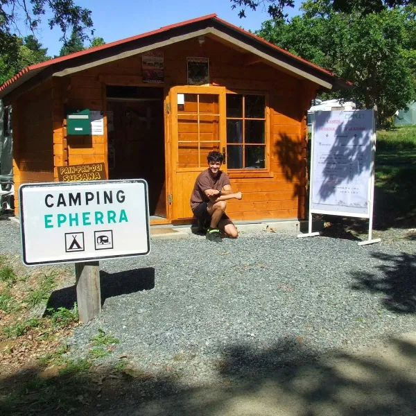 camping-aire-naturelle-ephera-souraide-8qmys