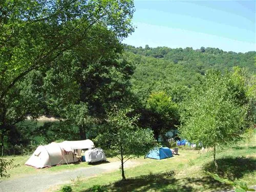 camping-pont-du-rouffet-saint-martin-cantales-6d5gk