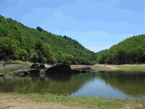 camping-pont-du-rouffet-saint-martin-cantales-nqzu4