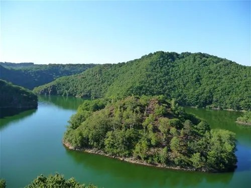 camping-pont-du-rouffet-saint-martin-cantales-oeudc