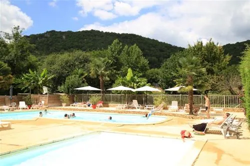 camping-le-tiradou-saint-vincent-de-cosse-a9dbi