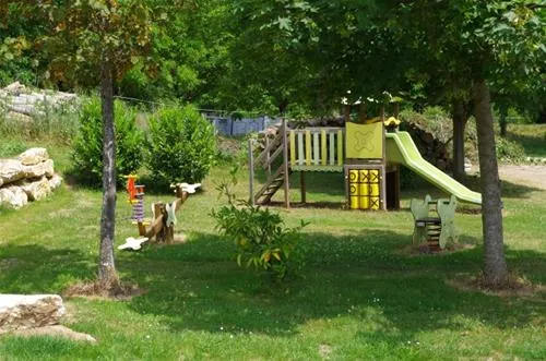 camping-le-tiradou-saint-vincent-de-cosse-jusof