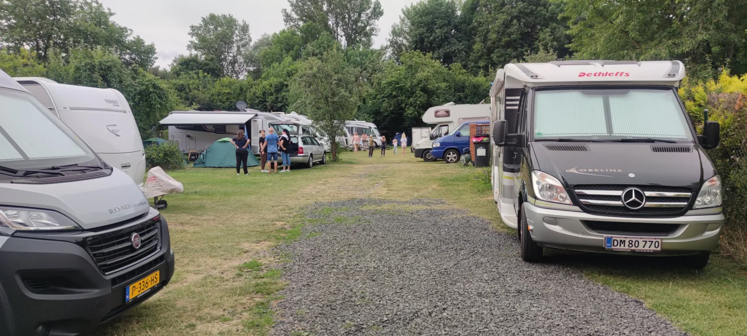 camp-herzog-praha-7-troja-plwlg