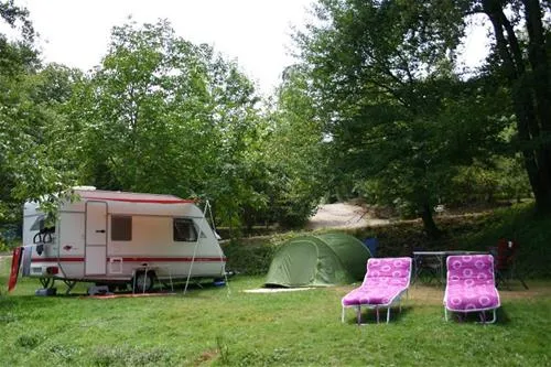 camping-la-serre-aigues-vives-czulu