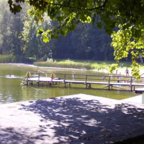 camping-auensee-granschtz-bei-weissenfels-x3jbm