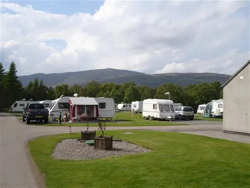 the-invercauld-caravan-club-site-braemar-c8hvu