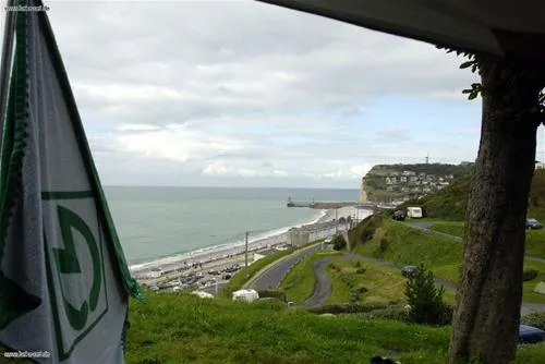 flower-camping-de-reneville-fecamp-ooizx