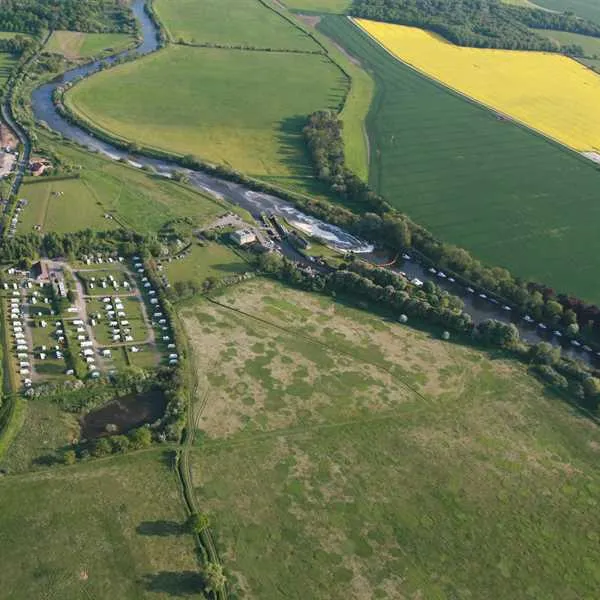 York Naburn Lock Caravan Park