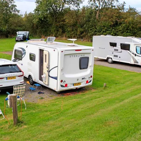 campsite-naburn-locks-york-r49ro