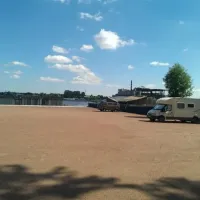dock-5-camping-saint-petersburg-u7fda