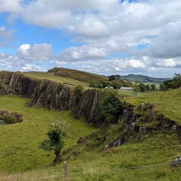 hadrians-wall-country-yurts-brampton-l37ey