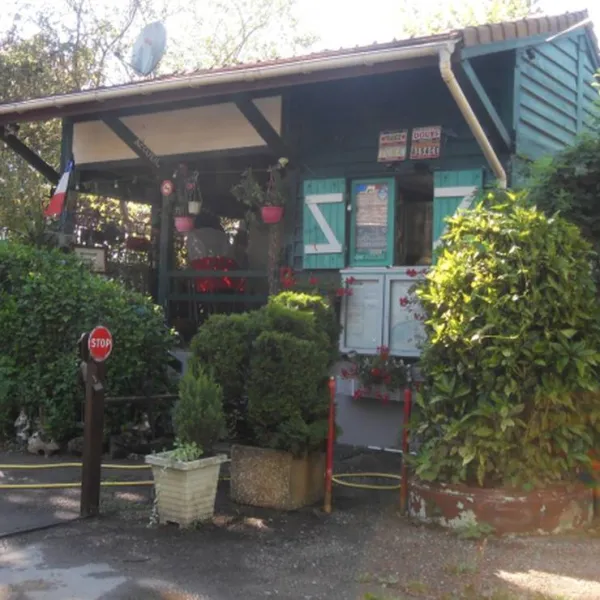 camping-municipal-les-peupliers-fraisans-qzhw7