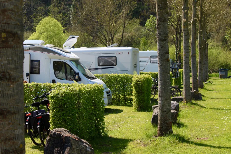 wohnmobilstellplatz-freizeitanlage-hoexter-godelheim-hoexter-nkbmg