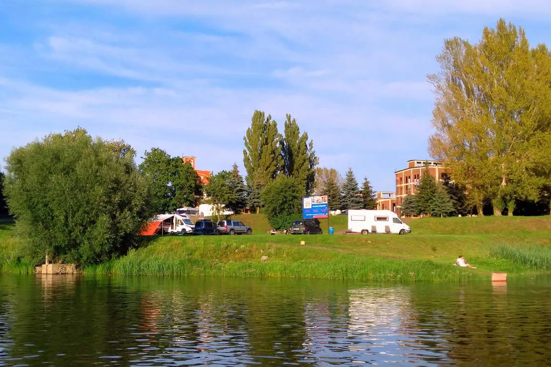 camping-an-der-oder-cedynia-53zxh