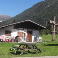 camping-le-glacier-dargentieres-chamonix-mont-blanc-7fzx9