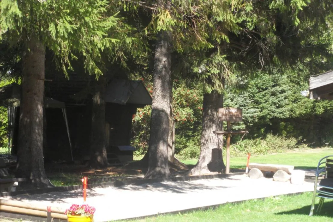camping-le-glacier-dargentieres-chamonix-mont-blanc-apomj