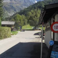 camping-le-glacier-dargentieres-chamonix-mont-blanc-bwixs