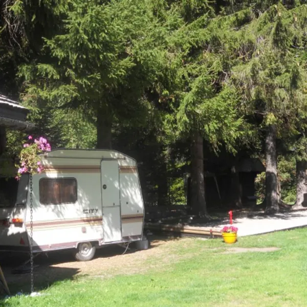 camping-le-glacier-dargentieres-chamonix-mont-blanc-nkvri