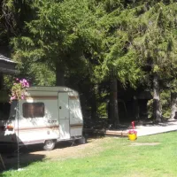 camping-le-glacier-dargentieres-chamonix-mont-blanc-nkvri