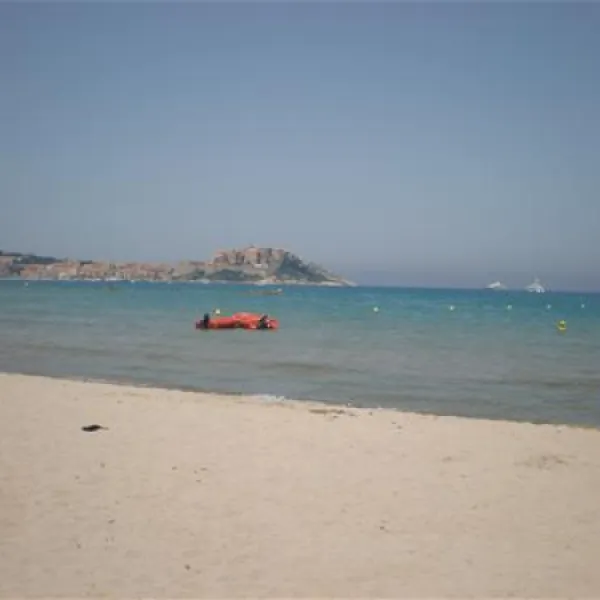 la-pinede-calvi-aic3w