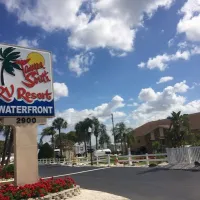 tampa-south-rv-resort-ruskin-mhkhf