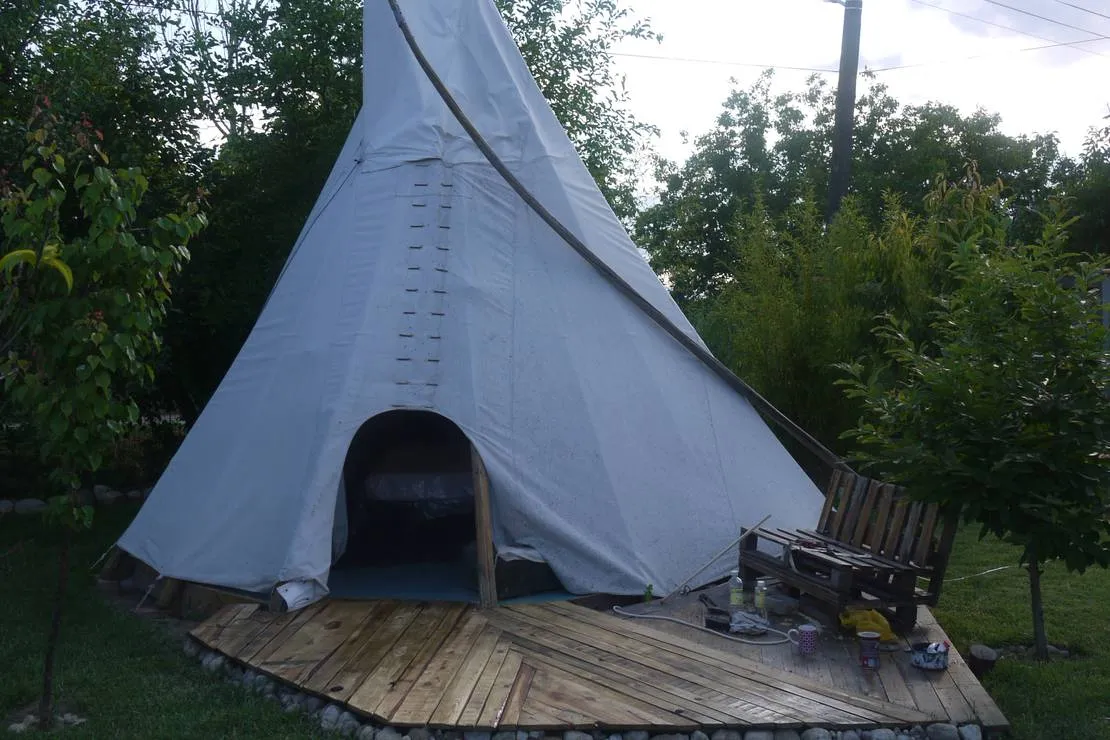 kamping-kromidovo-kromidovo-village-jmnsl