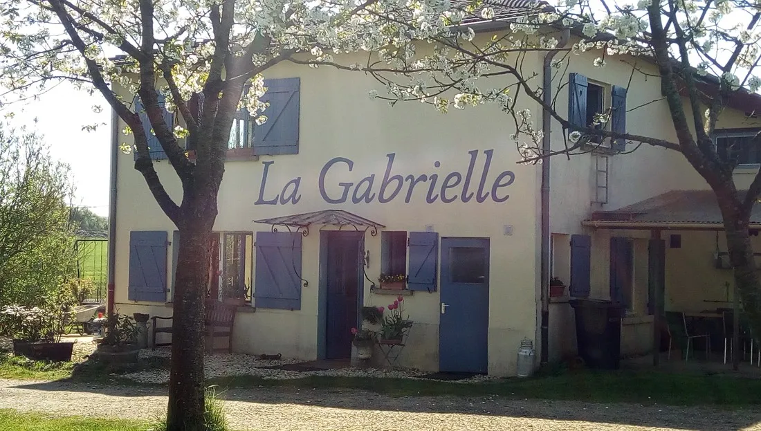 camping-la-gabrielle-romagne-sous-montfaucon-aaex0