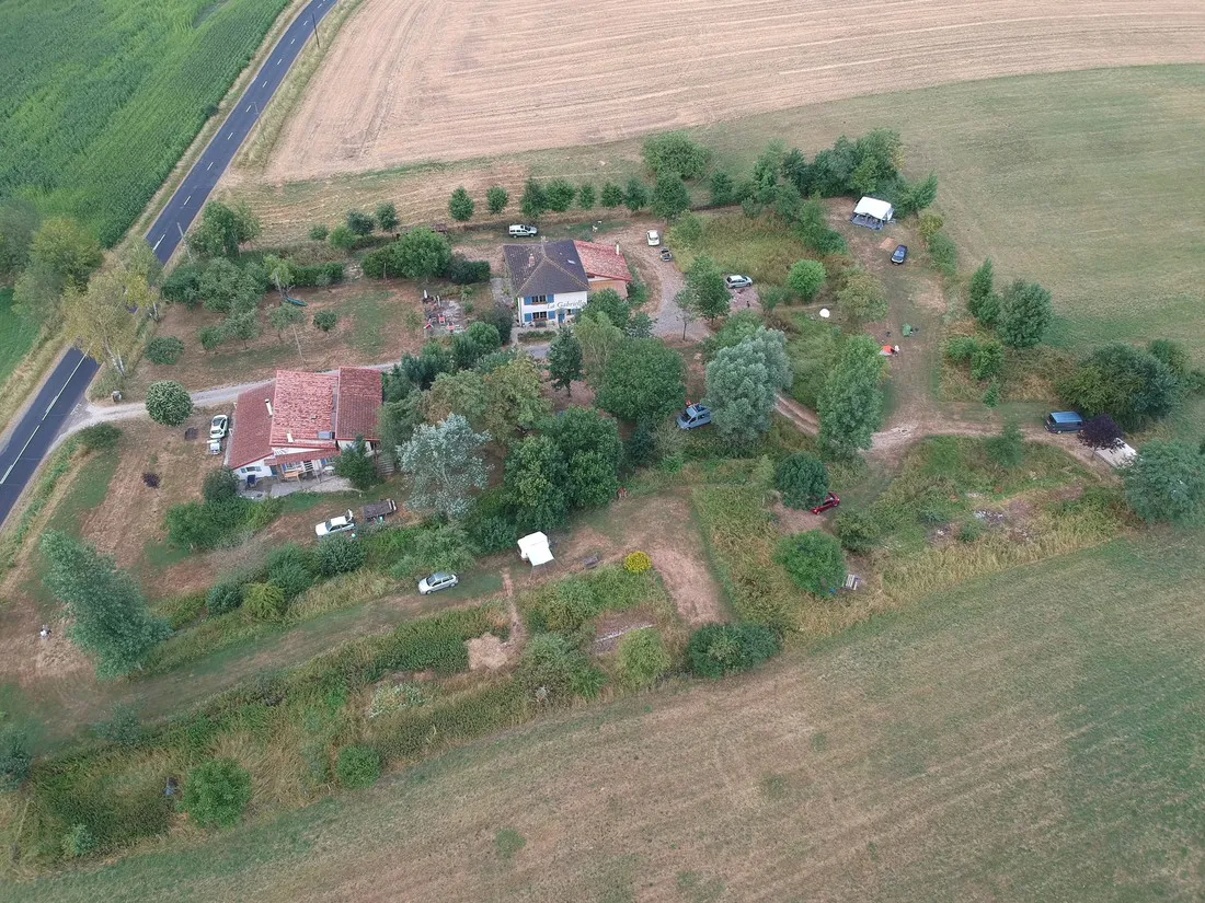 camping-la-gabrielle-romagne-sous-montfaucon-hxriz