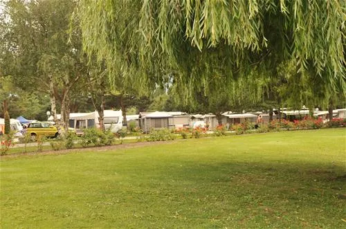 camping-les-iles-sitten-phiws