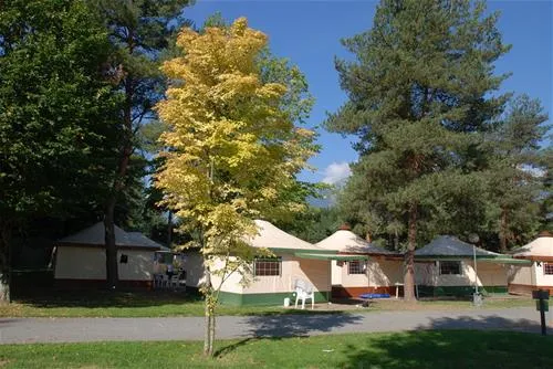 camping-les-iles-sitten-pzwbr