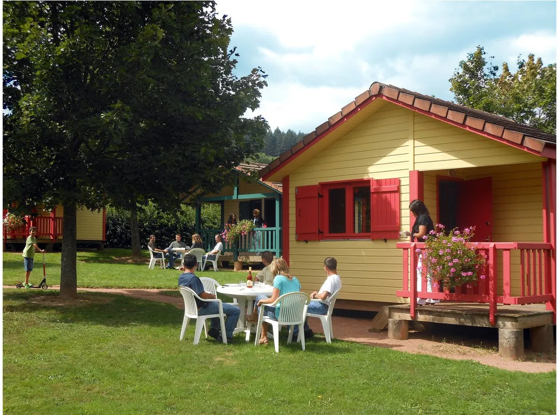 camping-municipal-les-feuilles-chauffailles-pwac8