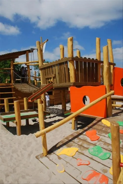 camping-ferienpark-falkensteinsee-ganderkesee-falkenburg-tfoz1