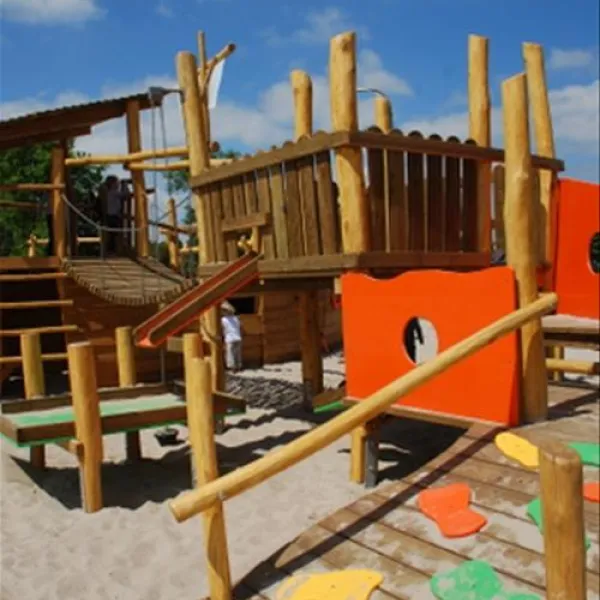camping-ferienpark-falkensteinsee-ganderkesee-falkenburg-tfoz1