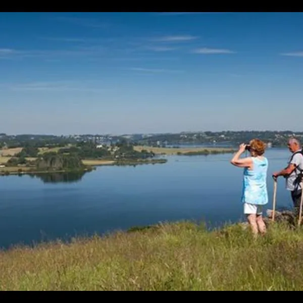 camping-le-touring-salles-curan-4du5n