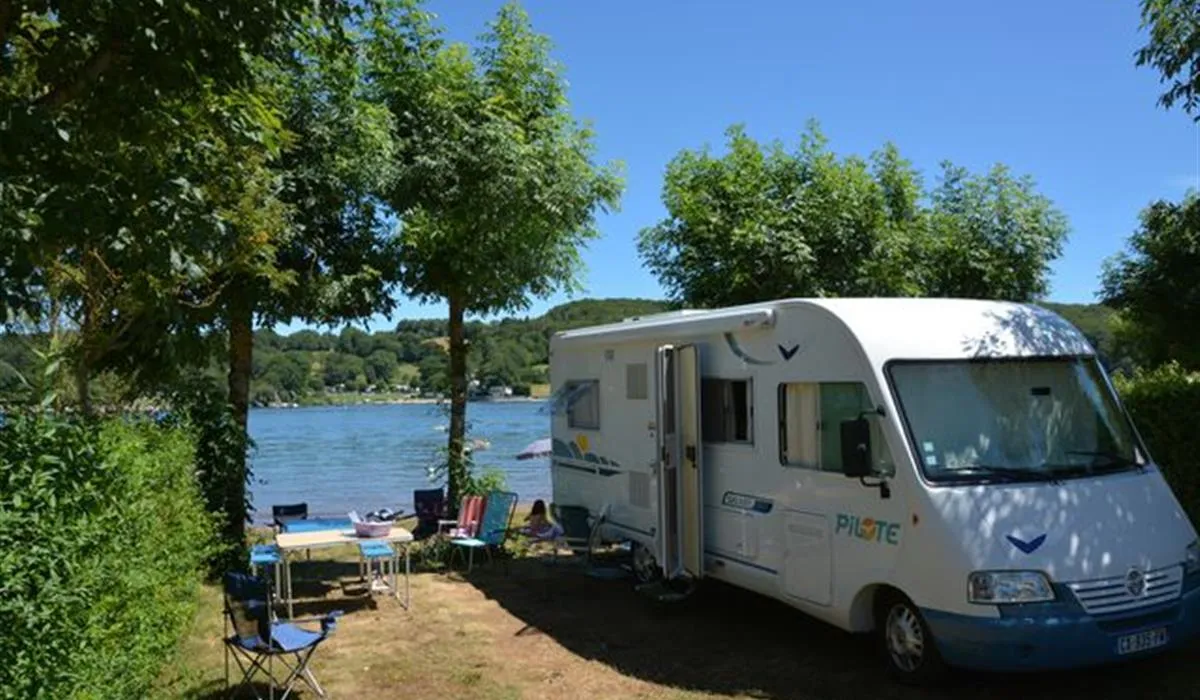 camping-le-touring-salles-curan-ypl7m
