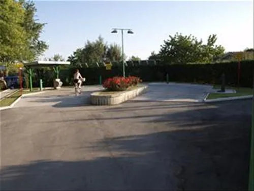campeggio-lido-bolsena-6rs3w