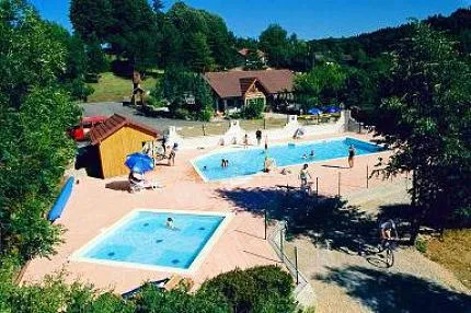 camping-les-merilles-jura-0twvr