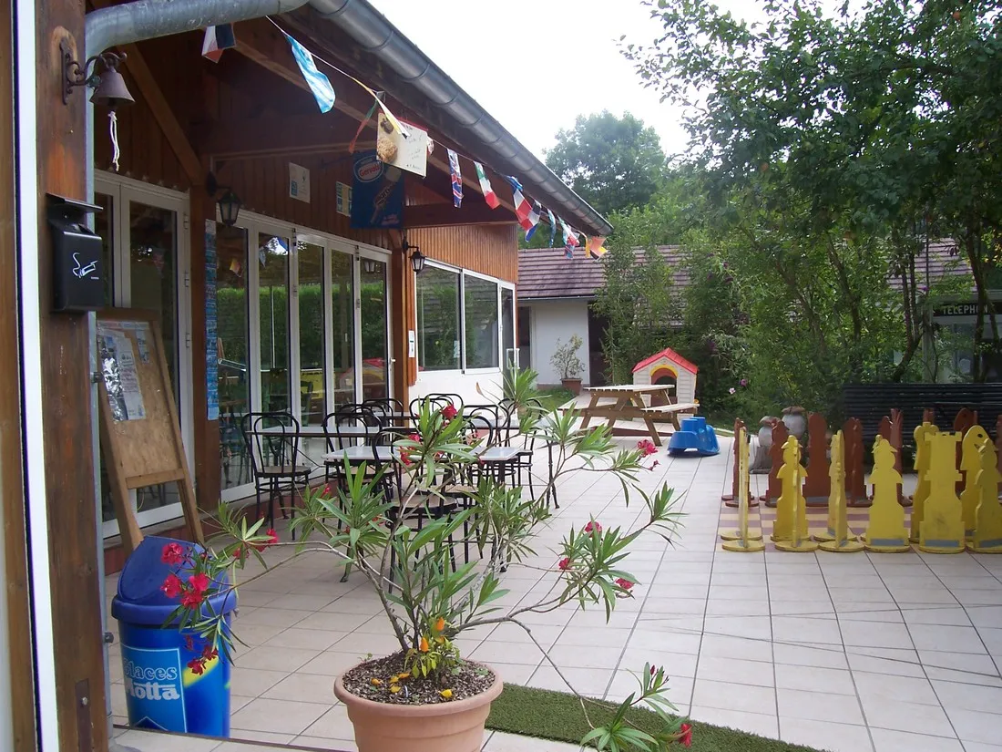 camping-les-merilles-jura-lancl