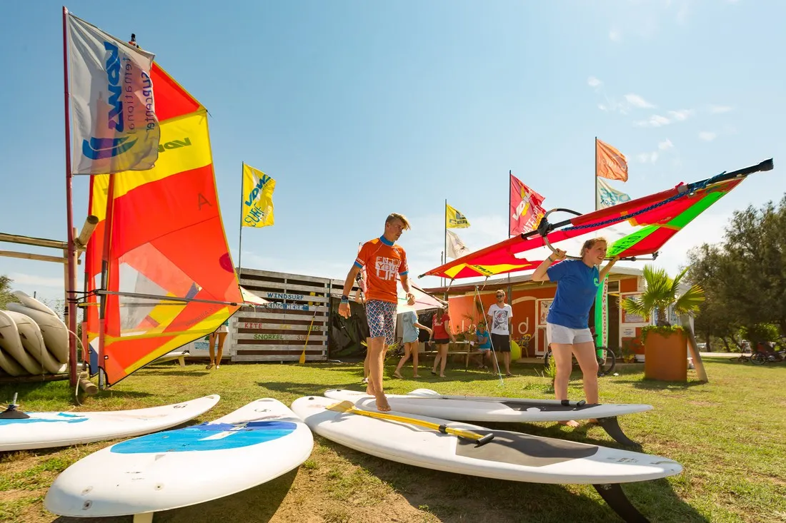 camping-amfora-sant-pere-pescador-j2c1w