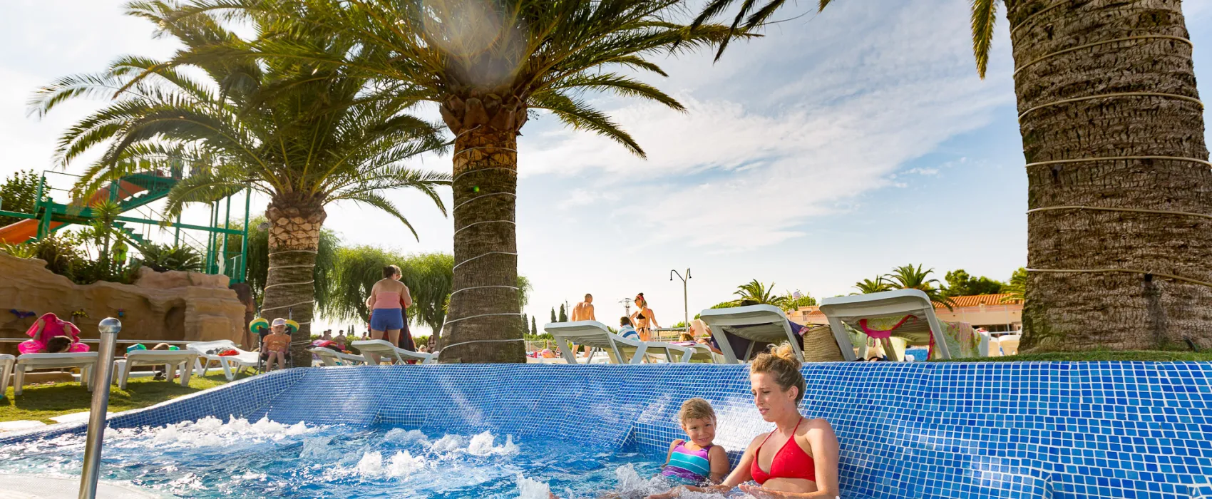 CAMPING AMFORA